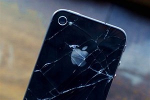 iPhone 4 lại dính rắc rối vỡ kính vì vỏ bảo vệ