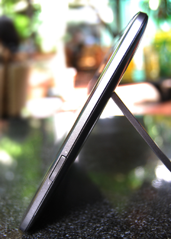 Archos 80 G9 dùng chip lõi kép về VN