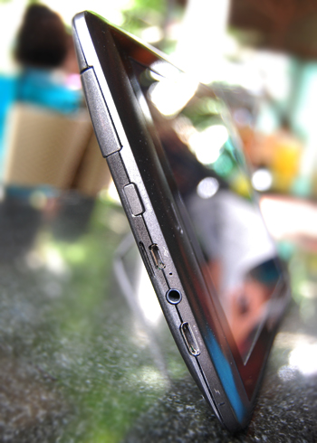 Archos 80 G9 dùng chip lõi kép về VN