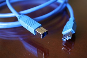 So sánh tốc độ các chuẩn kết nối: USB 2.0, USB 3.0, eSATA, Thunderbolt, Firewire và Ethernet