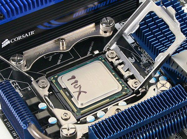 Hai chip AMD tám lõi cho máy tính chơi game