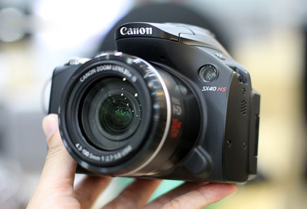 Canon SX40 HS dùng chip Digic V về VN