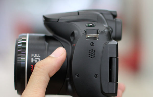 Canon SX40 HS dùng chip Digic V về VN