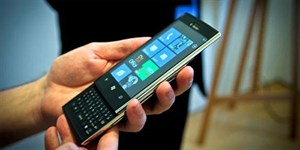 Dell hoãn ra mắt điện thoại Windows Phone Mango