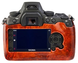 Sigma SD1 vỏ làm từ gỗ quý giá 13.420 USD