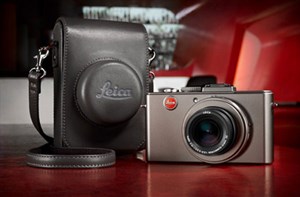 Leica D-Lux 5 Titanium giá 1.200 USD