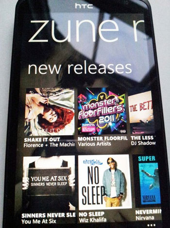 HTC Titan: Màn hình cực lớn cùng thiết kế mỏng ấn tượng