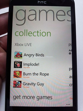 HTC Titan: Màn hình cực lớn cùng thiết kế mỏng ấn tượng