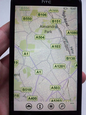 HTC Titan: Màn hình cực lớn cùng thiết kế mỏng ấn tượng