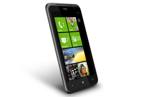 HTC Titan: Màn hình cực lớn cùng thiết kế mỏng ấn tượng