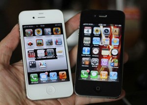 iPhone 4 8GB bắt đầu về Việt Nam