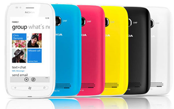 Điểm nóng tuần qua: Ra mắt hai mẫu Windows Phone đầu tiên