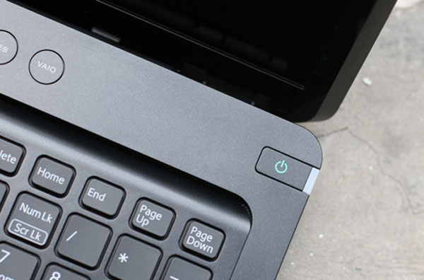 Đánh giá Sony Vaio F