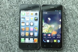 HKPhone Revo S2 "đọ dáng" cùng iPhone 5