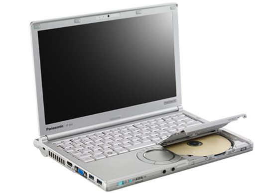 Panasonic ra laptop chịu được áp lực tới 100 kg