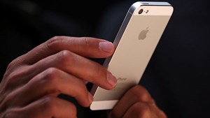iPhone 5 vượt mặt Galaxy S III ở… lưu lượng web