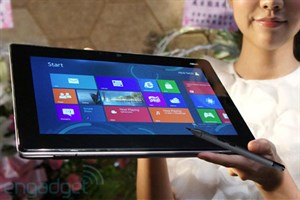 Laptop Windows 8 hai màn hình của Asus