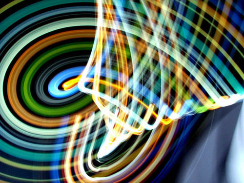 Nikon muốn máy ảnh tự chụp khi quăng lên không trung