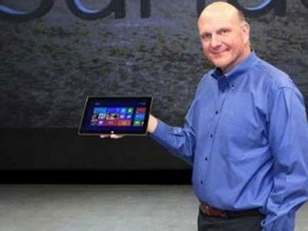 Microsoft tiếp tục sản xuất phần cứng sau Surface