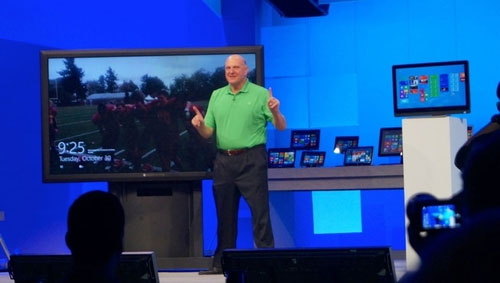 Windows 8 bán được 4 triệu bản nâng cấp trong 3 ngày