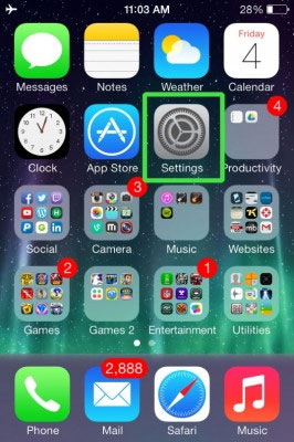 Truy cập vào Settings trên iOS 7. Vô hiệu Control Center tại màn hình Lock Screen của iOS 7
