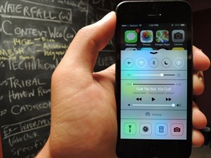 Nhiều người dùng bị khoá máy khi dùng iOS 7 trên iPhone/iPad