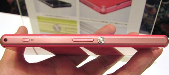 Sony Xperia Z1F có khe cắm thẻ nhớ mở rộng Sony giới thiệu smartphone Xperia Z1 "mini"