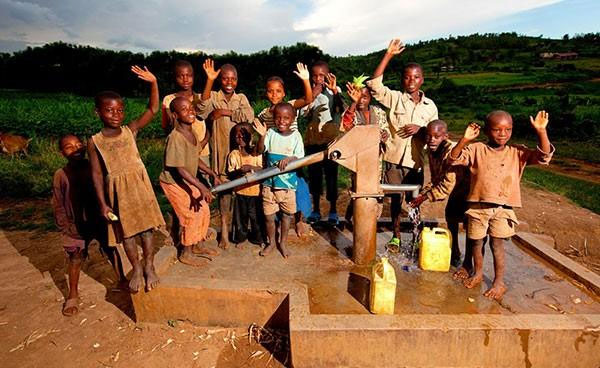 Google tài trợ rất nhiều cho các tổ chức từ thiện và dự án xã hội. Google làm gì với hàng tỷ USD kiếm được mỗi năm?