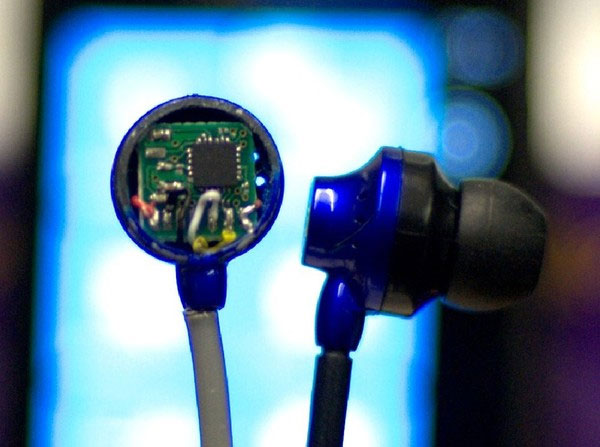 Septimu là sản phẩm tai nghe có kích thước nhỏ gọn, tiện lợi hơn rất nhiều so với Mico. Microsoft phát triển tai nghe "đọc" cảm xúc người dùng