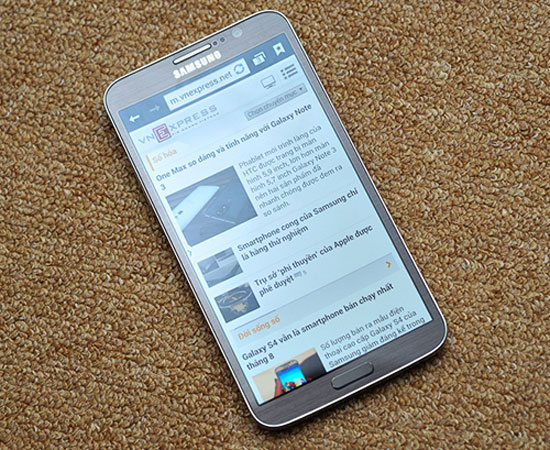 Samsung Galaxy Round Smartphone màn hình cong xuất hiện ở Việt Nam