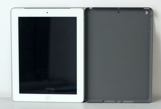 So sánh với một ốp lưng bảo vệ cho thấy iPad 5 trông sẽ thon gọn hơn iPad 2,3 và 4 thế hệ trước. iPad 5 chưa ra mắt, phụ kiện đã có mặt ở Việt Nam