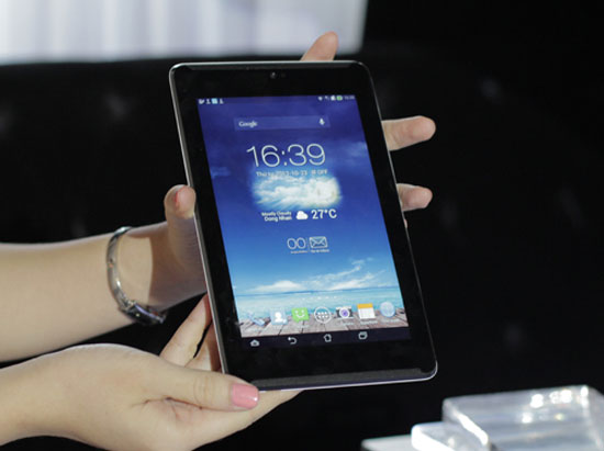 Asus FonePad 7 Asus FonePad 7 giá 6,5 triệu đồng ở Việt Nam