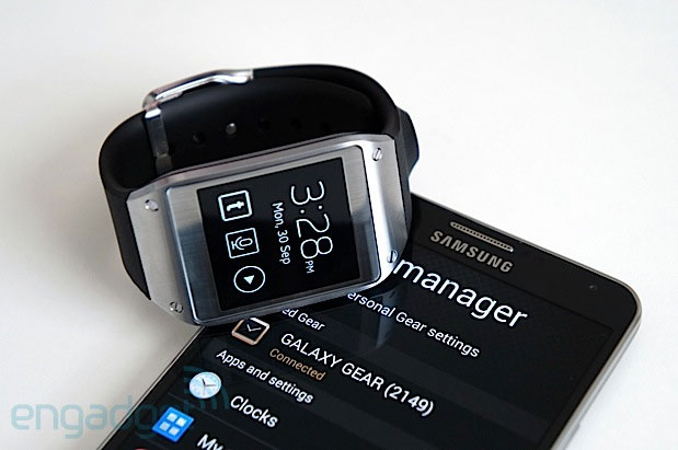 Galaxy Gear Galaxy Gear bắt đầu kết nối với Galaxy S4, S3