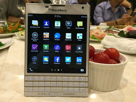 BlackBerry Passport màu trắng BlackBerry Passport màu trắng xuất hiện tại Việt Nam