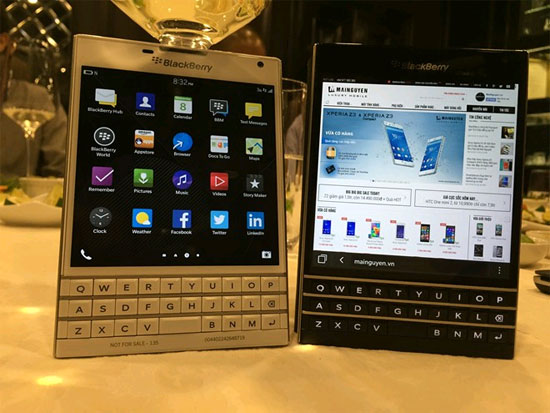 BlackBerry Passport màu trắng và màu đen BlackBerry Passport màu trắng xuất hiện tại Việt Nam