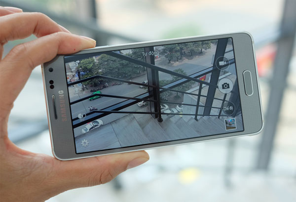 Giao diện chụp hình của Galaxy Alpha Mở hộp Samsung Galaxy Alpha chính hãng giá 14 triệu đồng