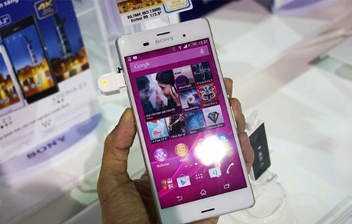 Sony Xperia Z4 Sony Xperia Z4 sẽ "lên đỉnh" với 4GB RAM