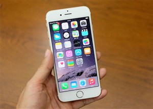 iPhone 6 bản 64 GB đắt nhưng vẫn "cháy hàng" ở Việt Nam