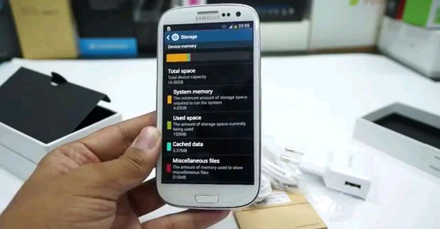 Samsung ủng hộ 3000 smartphone dòng Galaxy chống dịch ebola