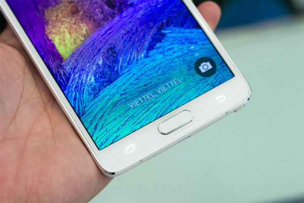 Mở hộp Galaxy Note 4 bản 2 SIM giá 20 triệu đồng