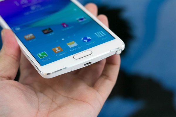 Mở hộp Galaxy Note 4 bản 2 SIM giá 20 triệu đồng