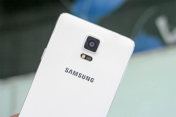 Mở hộp Galaxy Note 4 bản 2 SIM giá 20 triệu đồng