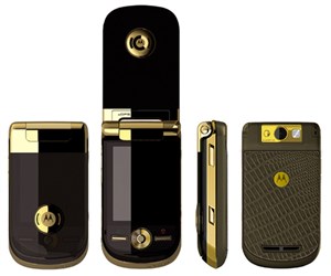 Xuất hiện Motorola MING A1600 mạ vàng