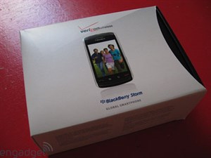 'Đập hộp' BlackBerry Storm