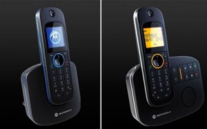 Điện thoại "xanh" Motorola D10, D11