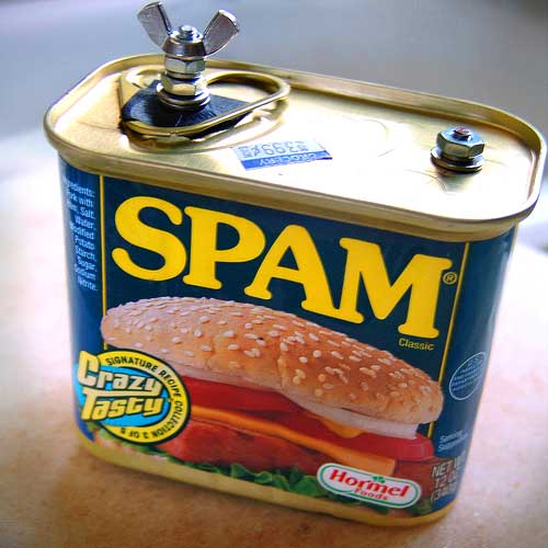 Máy ảnh pinhole có thể được chế tạo từ vỏ đồ hộp. Ảnh: Zedomax.