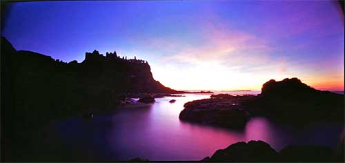 Một bức ảnh chụp bằng kỹ thuật pinhole với thời gian phơi sáng 20 giây, sử dụng phim Fuji 120. Ảnh: Wikipedia.