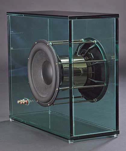 Loa siêu trầm. Ảnh: Ultimateavmag.