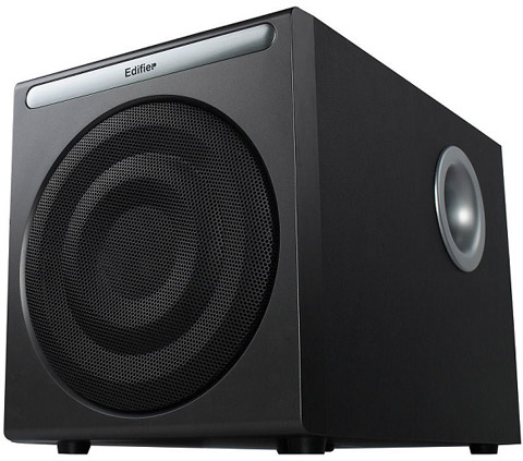 Loa sub được thiết kế lớn và cho âm thanh sâu.