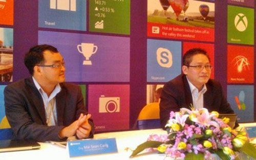 Đại diện Intel và Microsoft trả lời họp báo nhân sự kiện TechDays 2012 Laptop Windows 8 cảm ứng dưới 10 triệu sẽ phổ biến